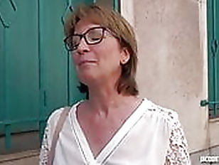 French Mature Glasses - Isabelle french amateur milf with boy