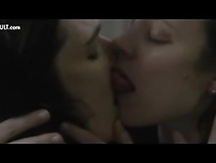 Nakedcelebrities Lesbian Kiss - Nude Celebrities Celebrity Lesbian Kisses
