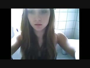 webcam girl in bathroom 