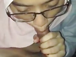 Atiqah gombak awek lucah melayu tudung