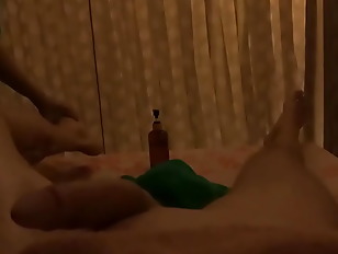 Massage lady starts kissing and sucking Falangman's big cock ...