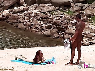 The massive cocked black dude picking up on the nudist beach. So easy, when you’re armed with such a blunderbuss. หนัง xhd ญี่ปุ่น