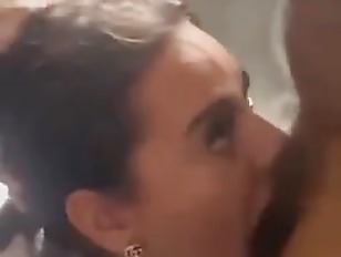 Prison officer (Linda de Sousa Abreu) fucked by inmate