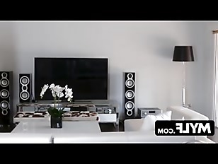 pissed off dude shoves his fat dick in fit slut gia vendetti and stretches her juicy twat anal american