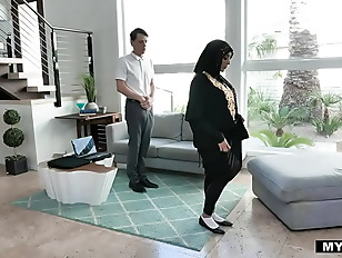 Fullvideo porn video – Arab MILF Craves For Young Cock- Kylie Kingston