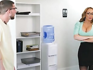 Richelle Ryan Fucked Hard in Cowgirl and Missionary Positions