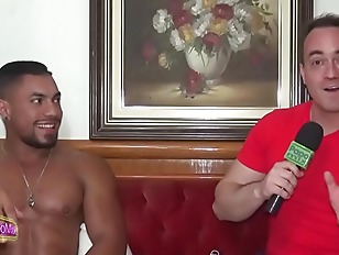 #Suite69 - Stripper Dodô Pitbull shows all his daring in a special interview on PapoMix - Part 1 - Twitter:@PapoMix