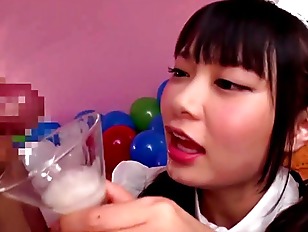 《パイパンごっくん》ピチ肌娘が淫らな治療を施すように素晴らしい前戯の刺激を与えていく