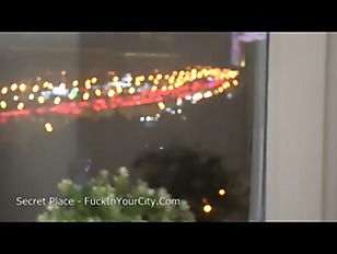 Catching a hot babe in my bathroom and getting a blowjobtvwhcn0m