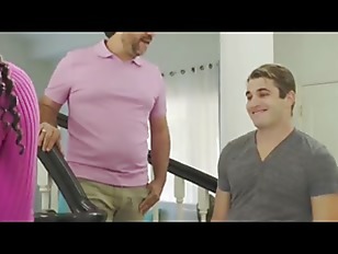 Never Tought My New Stepmom Was So Easy To FuckgoFy