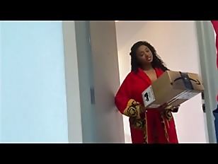 Olivia người Anh thỏa mãn mọi đam mê dục vọng