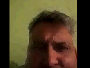 Fernando Godoy es un pervertido y un pedófilo, se masturba frente a una niña de 4 años