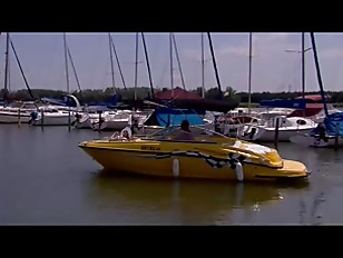 Geile Schlampe auf dem See geficktGw4VPaJ