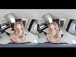 Warm Pie For Daddy – Freya Mayer VR