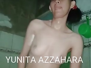 YUNITA AZZAHARA Porn Tube Videos at YouJizz