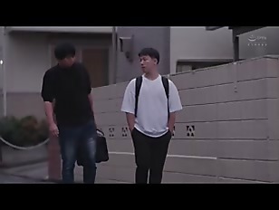 【人妻熟女】週5で通っていたカフェバイトで仲良くなった同じ職場のエロい人妻！