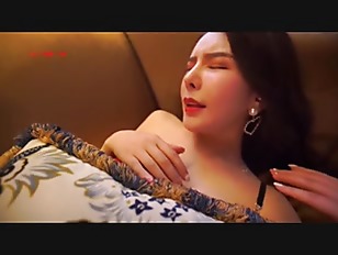 Busty Chinese Porn Tube Videos at YouJizz