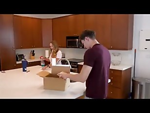 ATHENA FLEURS HALLOWEEN SISTER 29MIN