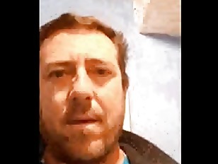 Luis Ignacio Lavanderos Abarca. es un pervertido y un pedofilo que se masturba en la cam delante de una niña de 2 años