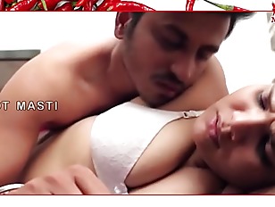 desi navel kiss Porn Tube Videos at YouJizz