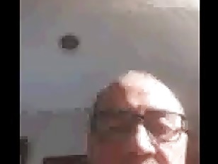 Antonio Lopez Mesa Lopez Mesa es un pervertido y pedófilo que se masturba frente a una niña de 4 años