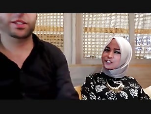 indonesian hijab Porn Tube Videos at YouJizz