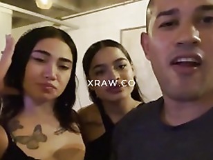 Tinder Threesome Page 2 Porn Tube Videos at YouJizz