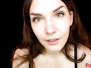 ASMR Kitty Klaw Relax on a Hot day