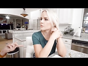 Experienced girlfriends enjoy group sex with one machoLrwH9XDL