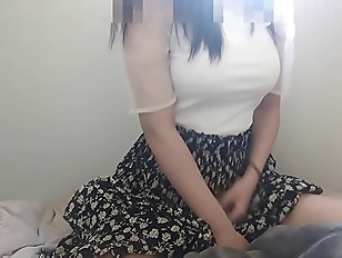 I couldn&amp;#'t stop feeling horny after I got home, so I masturbated on the blanket... Big tits/Japanese/Pervert/Masochist
