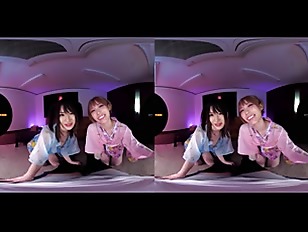 【はめ乳エロいボディ】いやらしいワンピース姿の彼女たちがぼくのおちんぽを夢中でまさぐります股間へとせんずり手こき