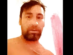 Felipe Olivares es un pervertido que se masturba en cámara frente a una niña de 4 años