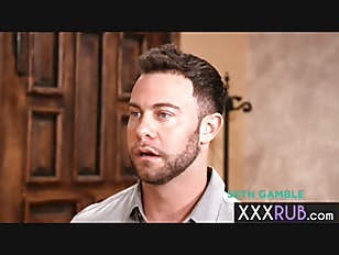 Big ass masseuse Gizelle Blanco fucked by a big cock realtor for discount