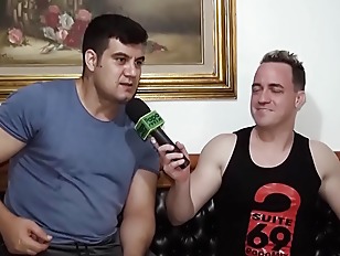#Suite69 - Pornstar Yuri Gaucho talks about the backstage of live sex shows - Part 2 - Twitter PapoMix @TVPapoMix
