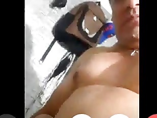se masturba en una caam frente a una nia de 4 aos Porn Tube Videos ...