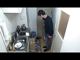 【おばさんレンタル】部屋掃除から性欲発散まで…百戦錬磨の熟女を攻略せよ！おねだり攻勢で最後に生中キメられるか？！