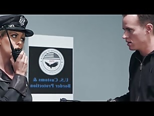 cumming at customsf4KZDfa